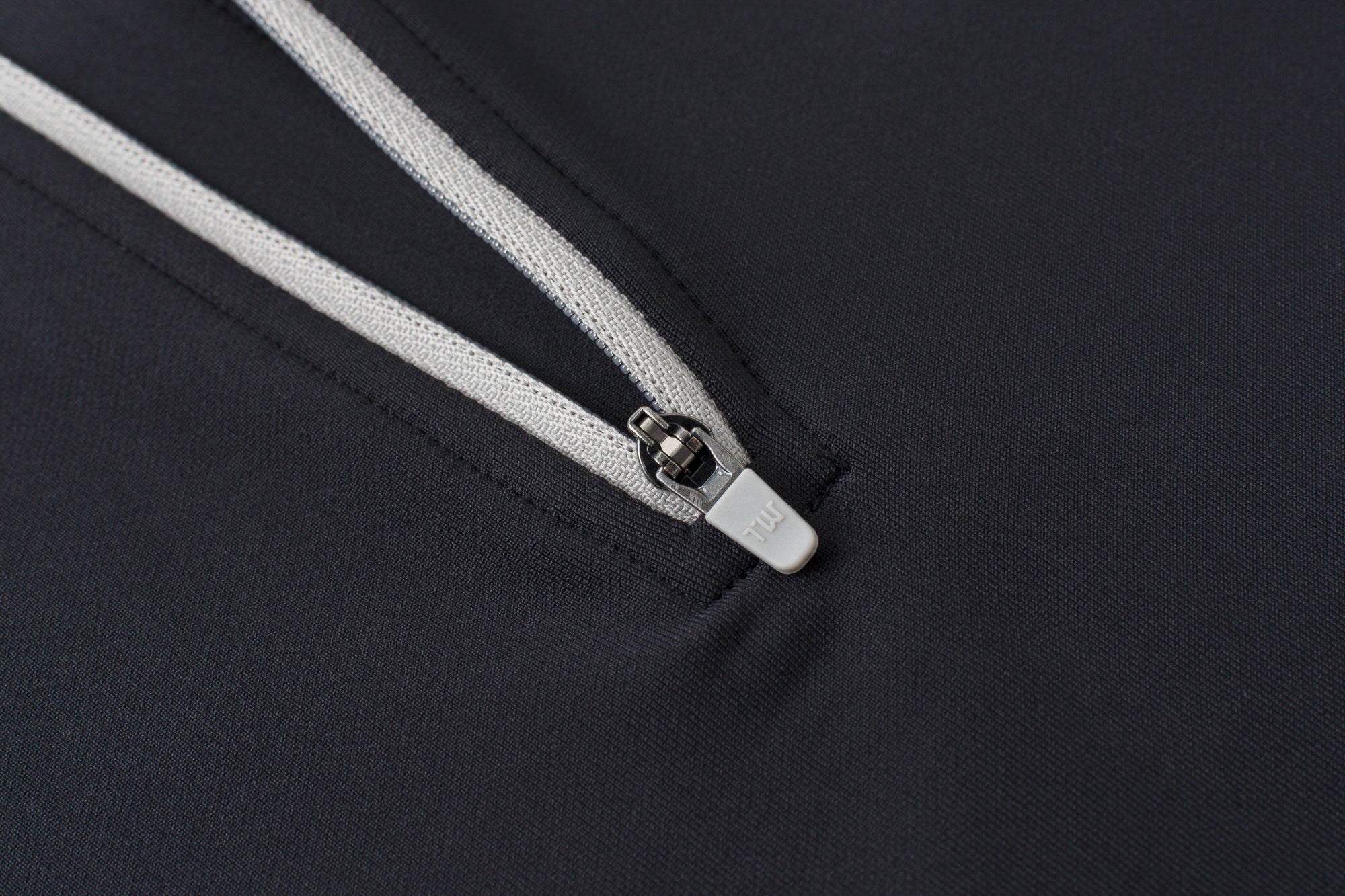 Vista Q-Zip Black